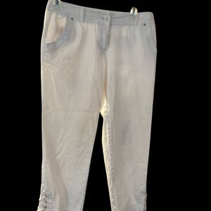 CATO WHITE CAPRI JEANS - SZ 4